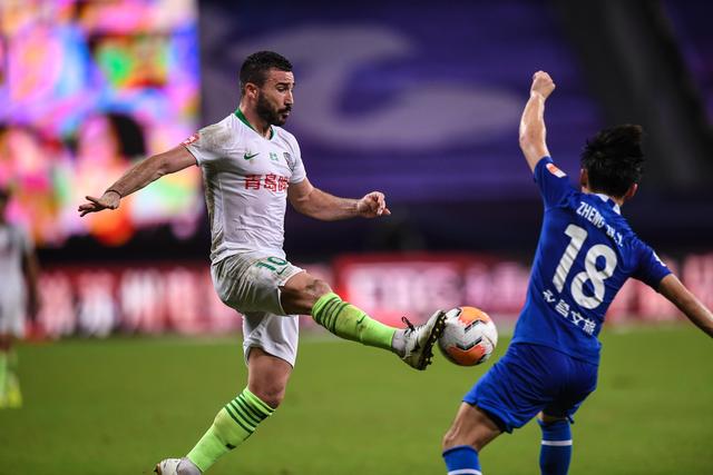 阿森纳14岁少年引多家俱乐部关注 成年模版厄德高